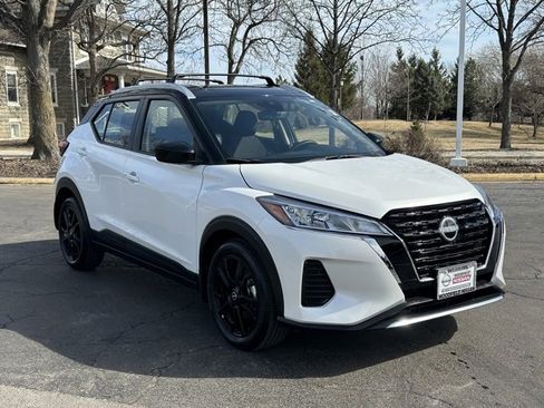 Certified 2024 Nissan Kicks SV w/ Interior Electronics Package image 3