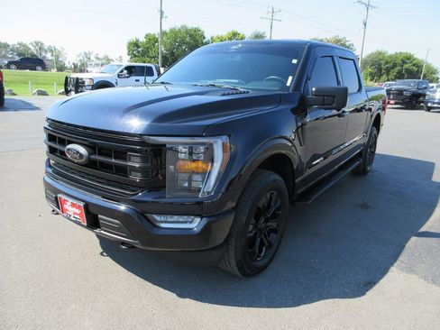 Used 2022 Ford F150 XLT w/ Equipment Group 302A High AWD/4WD image 11