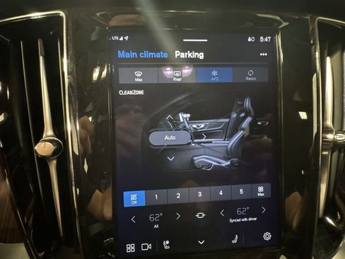 Used 2024 Volvo S60 B5 Plus image 26