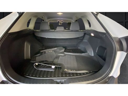 Used 2023 Toyota RAV4 LE AWD/4WD image 25