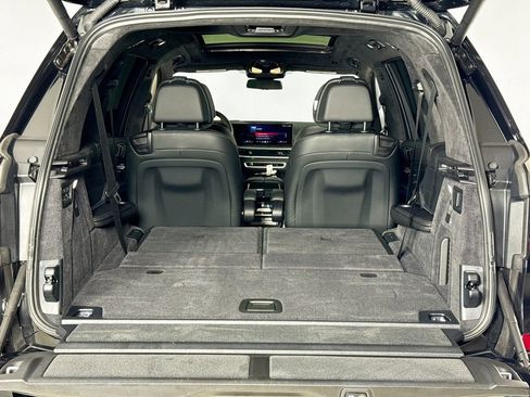 Used 2025 BMW X7 M60i AWD/4WD image 28