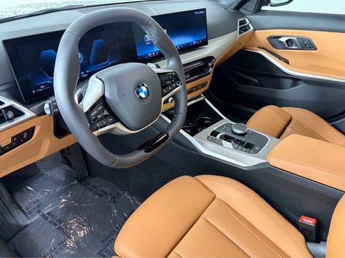 Certified 2025 BMW 330i Sedan w/ Convenience Package image 15