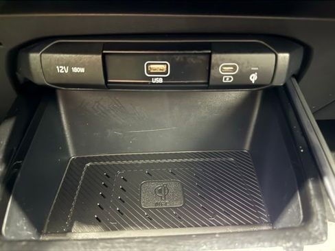 Used 2023 Kia Niro Wave image 34