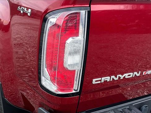 Used 2018 GMC Canyon SLT w/ Driver Alert Package image 28