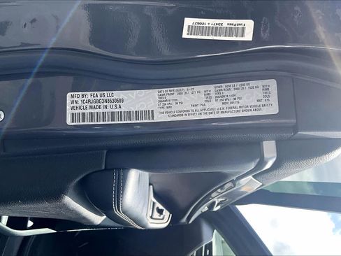 Used 2022 Jeep Grand Cherokee Limited RWD image 34