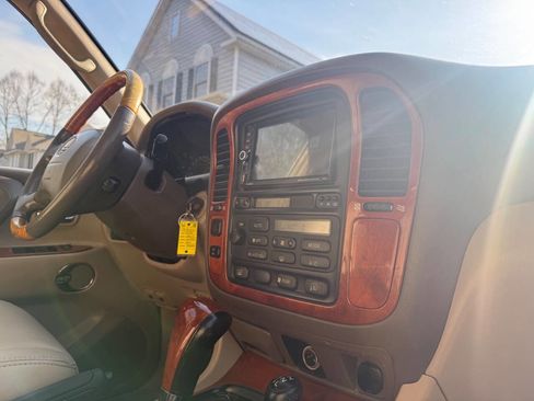 Used 2001 Lexus LX 470 4WD image 51