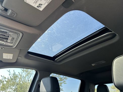 Used 2024 GMC Sierra 1500 Denali w/ Denali Reserve Package image 11