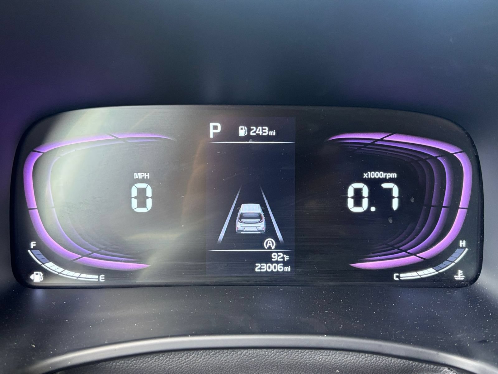 Used 2025 Kia Soul LX w/ LX Technology Package FWD image 37