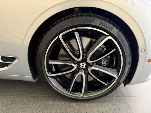 Used 2023 Bentley Continental GT Azure AWD/4WD image 13