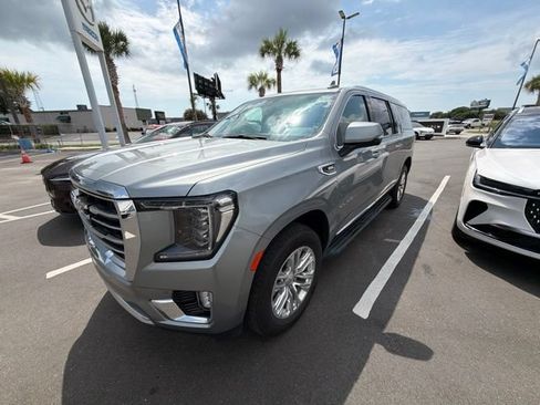 Used 2024 GMC Yukon XL SLT w/ SLT Luxury Package AWD/4WD image 8