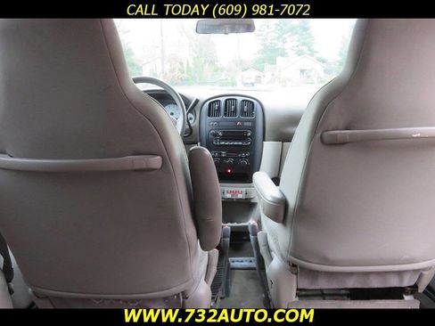 Used 2005 Dodge Grand Caravan SE w/ Popular Equipment Group I image 32