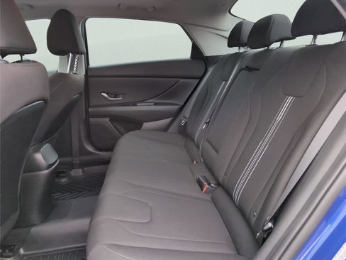 Used 2021 Hyundai Elantra SEL w/ Convenience + Premium Package image 33