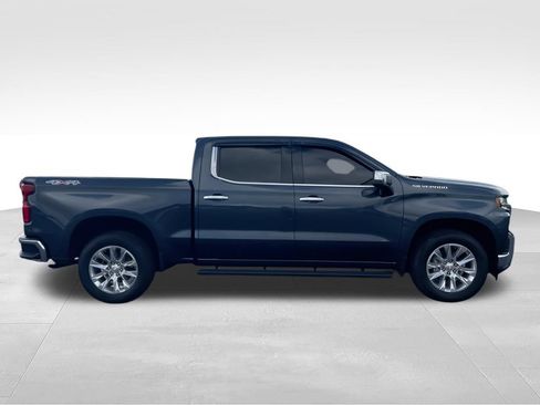 Used 2022 Chevrolet Silverado 1500 LTZ AWD/4WD image 9