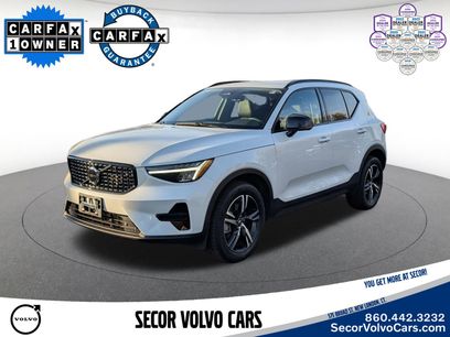 Used 2024 Volvo XC40 B5 Core