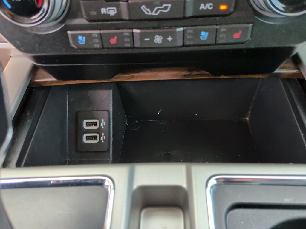 Used 2019 Ford F150 Lariat w/ Equipment Group 502A Luxury AWD/4WD image 35