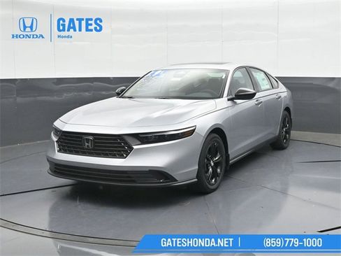 New 2025 Honda Accord SE image 6