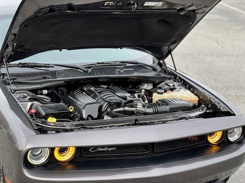 Used 2018 Dodge Challenger R/T Scat Pack w/ Leather Interior Group image 35