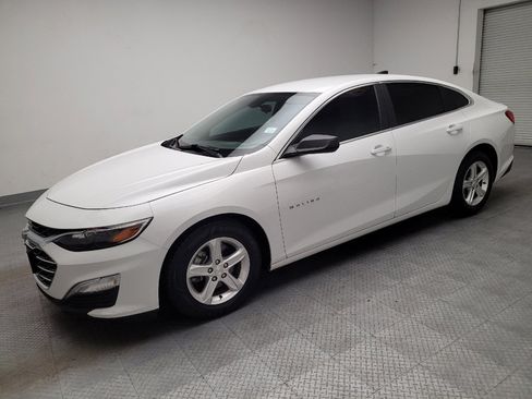 Used 2021 Chevrolet Malibu LS w/ LPO, Convenience Package 2 FWD image 2