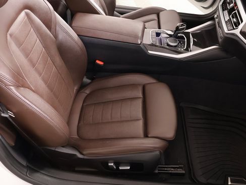 Certified 2023 BMW 440i xDrive Convertible w/ Premium Package image 15