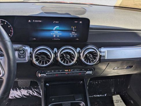 Certified 2023 Mercedes-Benz GLB 250 4MATIC image 13