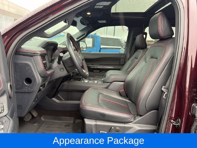 Used 2023 Ford Expedition Limited AWD/4WD image 16