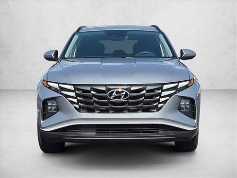 Used 2023 Hyundai Tucson SEL FWD image 2