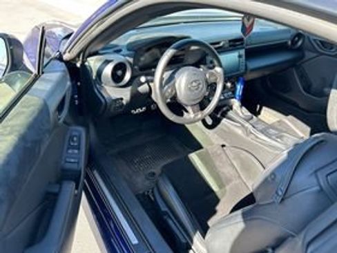 Used 2025 Toyota GR86 Premium image 7