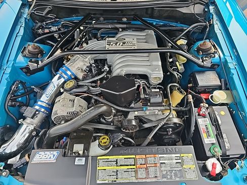 Used 1995 Ford Mustang GT RWD image 12