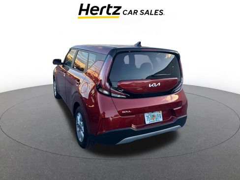 Used 2025 Kia Soul LX w/ LX Technology Package image 4