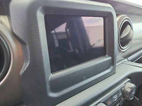 Used 2020 Jeep Wrangler Unlimited Sport AWD/4WD image 18