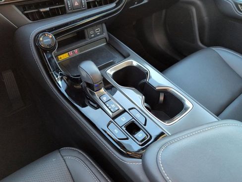 Certified 2025 Lexus NX 250 250 Premium image 17