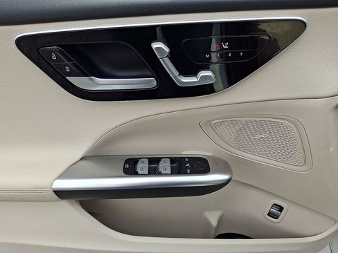 Used 2024 Mercedes-Benz C 300 4MATIC Sedan image 15