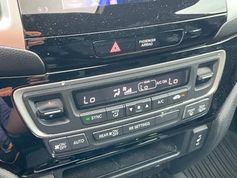 Used 2017 Honda Ridgeline Black Edition image 10