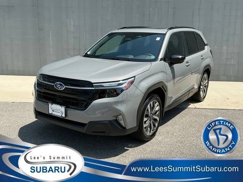 Certified 2025 Subaru Forester Touring AWD/4WD image 1