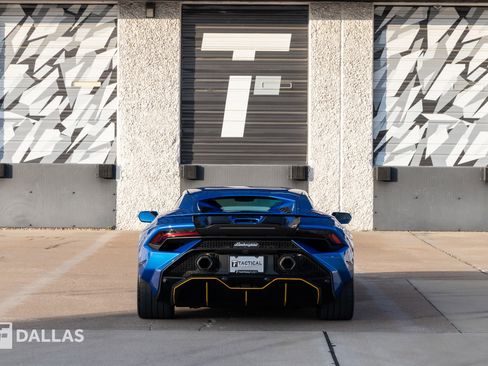 Used 2023 Lamborghini Huracan Tecnica image 14