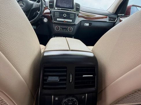 Used 2019 Mercedes-Benz GLS 450 4MATIC image 32