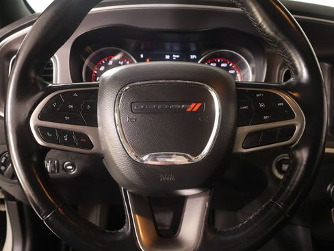 Used 2022 Dodge Charger SXT w/ Leather Interior Group RWD image 3