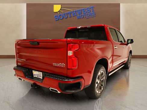 Used 2023 Chevrolet Silverado 1500 High Country w/ Z71 Off-Road Package image 4