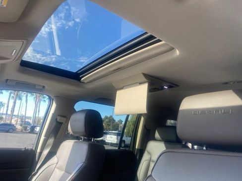 Used 2016 GMC Yukon XL Denali w/ Open Road Package image 21