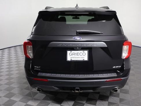 Used 2023 Ford Explorer XLT w/ Equipment Group 202A AWD/4WD image 7