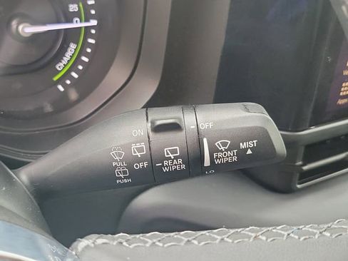 Used 2025 Jeep Wrangler Unlimited Sahara AWD/4WD image 11