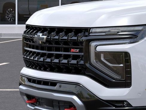 New 2026 Chevrolet Suburban Z71 image 14