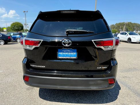 Used 2015 Toyota Highlander Plus AWD/4WD image 3