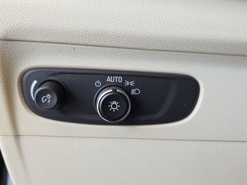 Used 2023 Buick Envision Preferred FWD image 26