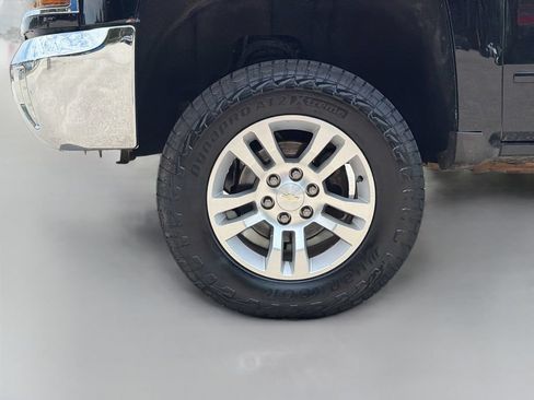 Used 2017 Chevrolet Silverado 1500 LT w/ All Star Edition AWD/4WD image 34