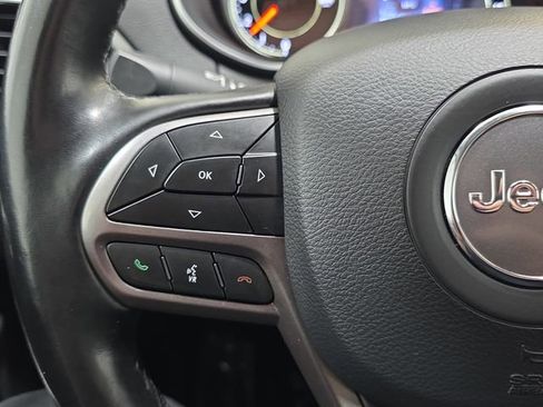 Used 2021 Jeep Cherokee Limited AWD/4WD image 16