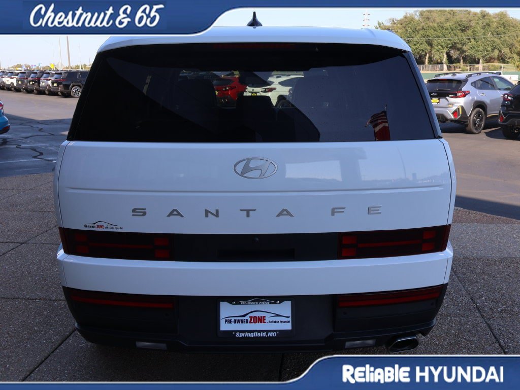 Used 2024 Hyundai Santa Fe SE FWD image 5
