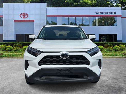 Used 2025 Toyota RAV4 XLE image 9