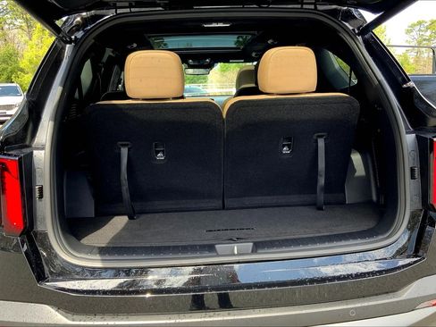 Used 2025 Kia Sorento SX Prestige w/ Olive Brown Leather Package image 37