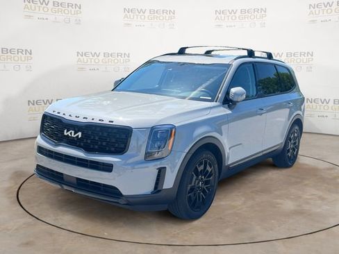 Used 2022 Kia Telluride EX w/ EX Premium Package AWD/4WD image 1